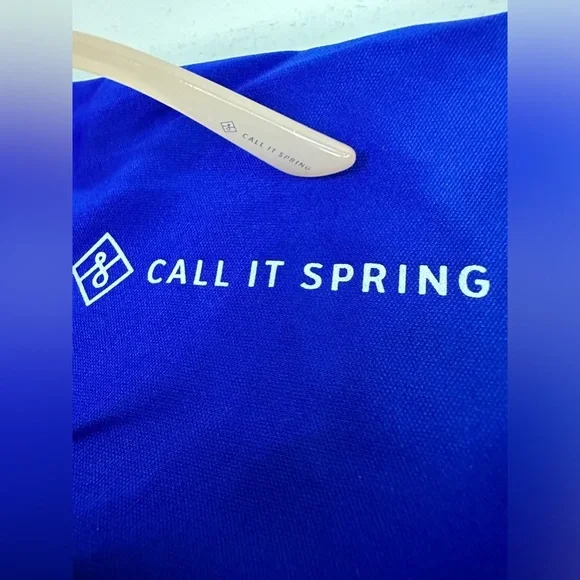 😎 Stylish and Chic! New Call It Spring Beige Sunglasses 🕶️ - Picture 3 of 4